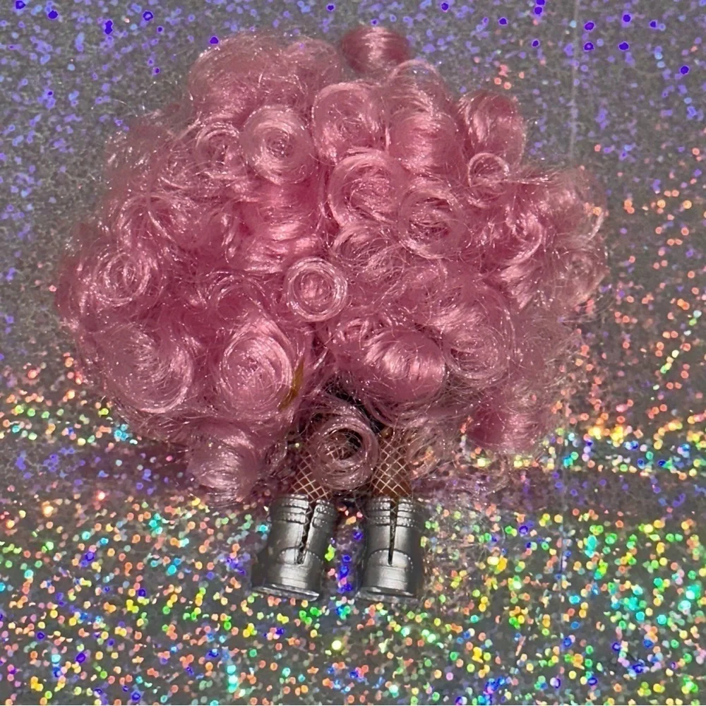 Zuru ITTY BITTY PRETTY Tea Party Teacup Doll Pink Curly Hair Doll Only